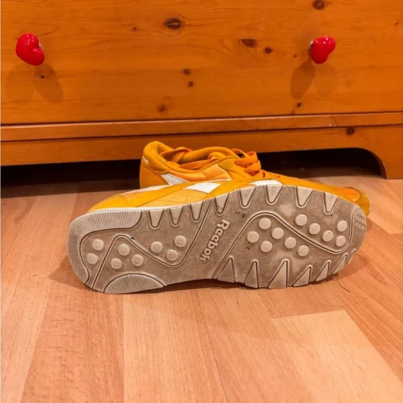 Yellow Reebok - Picture 2 of 2